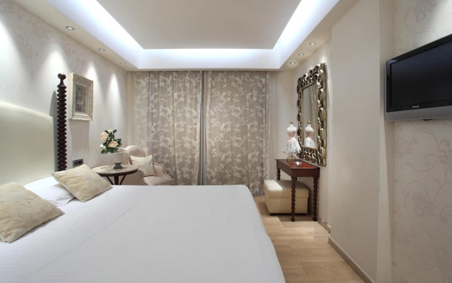 Comfy Boutique Hotel