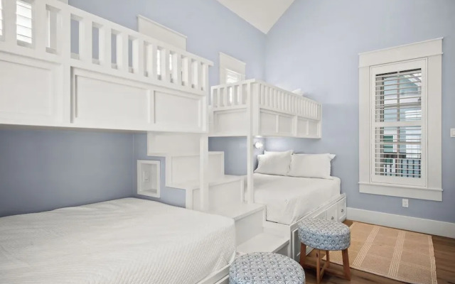 The Sandy Pearl 125 STA