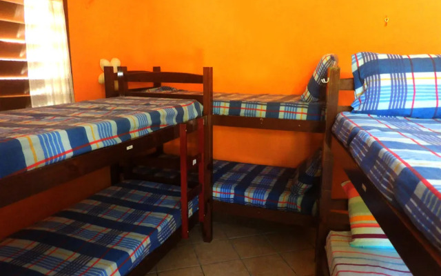 Media Veronica Hostel Pipa