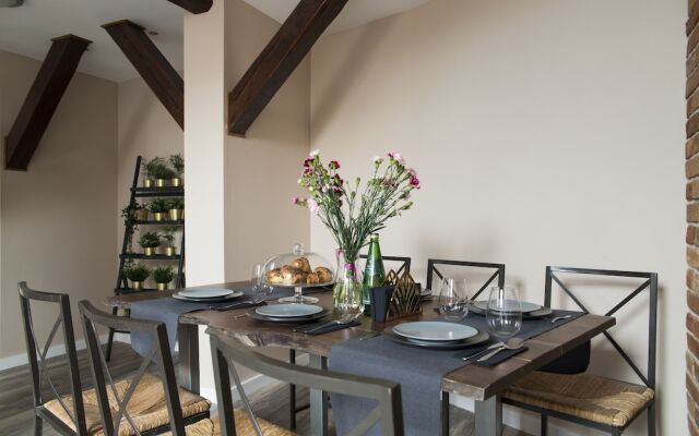 Leo Apartments Old Town Residence