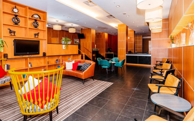 Metro Points Hotel