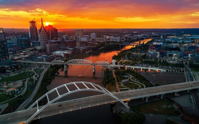 2519 Nashville (1655-164367) - 1 Br Apts