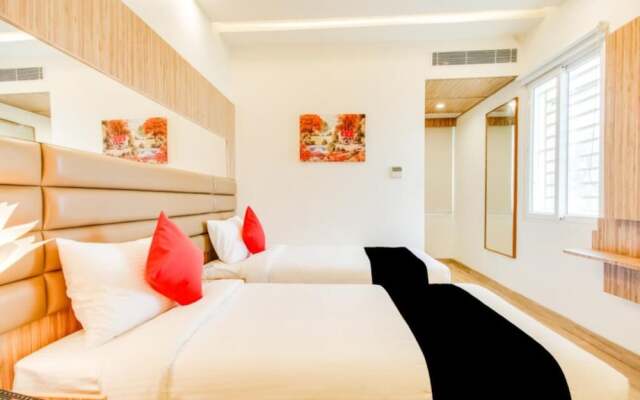 Capital O 62639 Inn The Centre