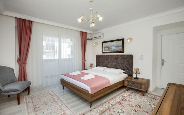 Golden Star Suites