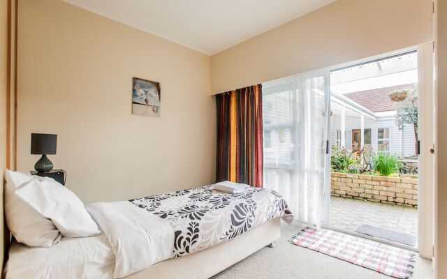 Ocean View Raglan Bed & Breakfast