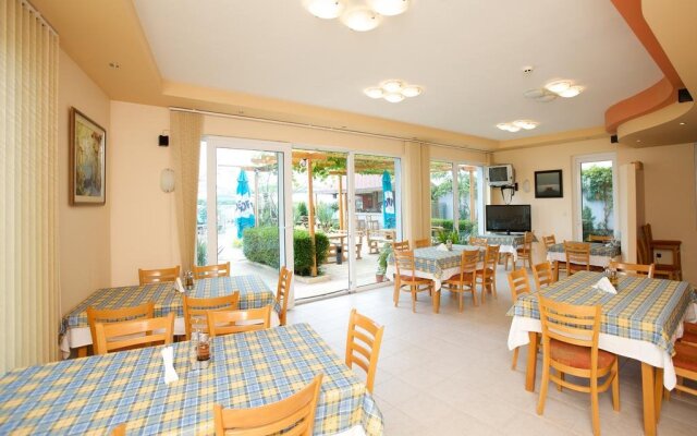Hotel Sofia Beach