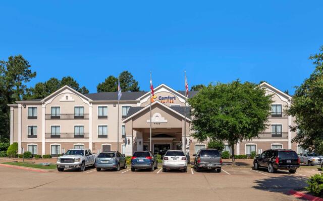Comfort Suites