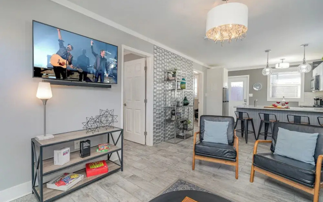 Urban Pearl-2 Bedroom & Private Patio-in Midtown