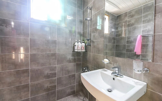 Yeosu Junghyun Pension