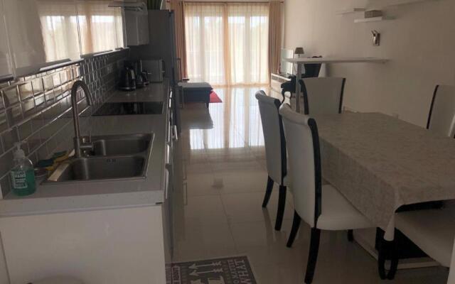 APPARTEMENT PEREYBERE, 100 m de la plage