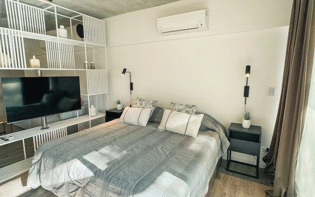 Studio with Amenities and River View by BT Homes