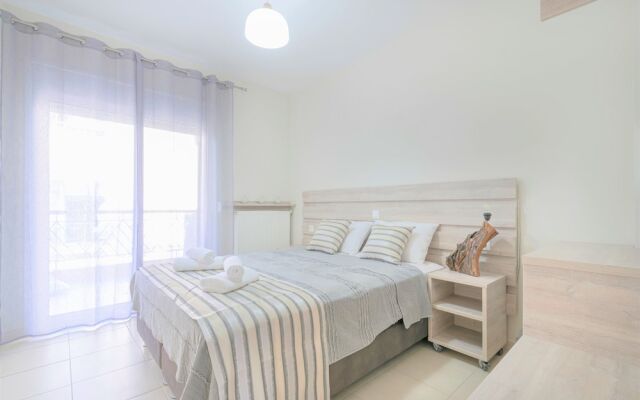Neos Marmaras Family Suite