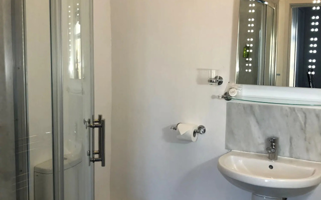 Pickmere Country House