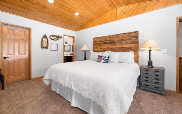 009 - Eden on the Lake