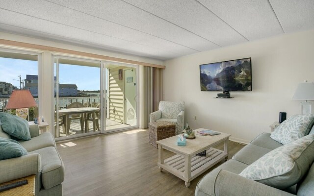Thunder Island 139d 2 Bedroom Condo by RedAwning