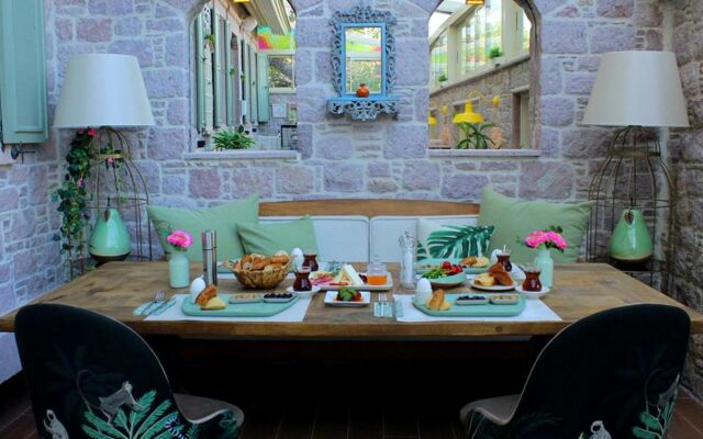 İna Cunda Art Otel