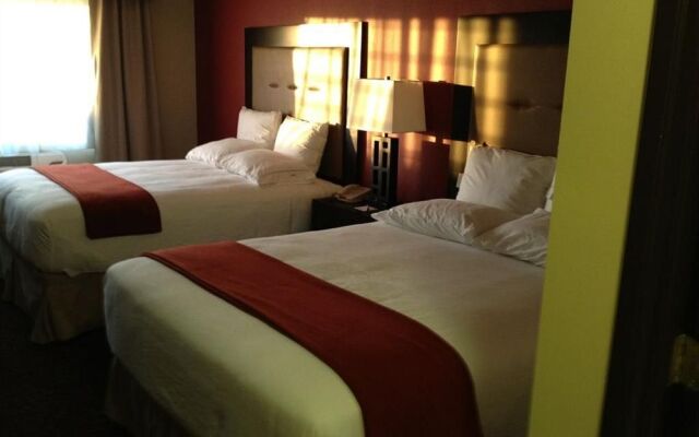 Comfort Inn & Suites At ASU