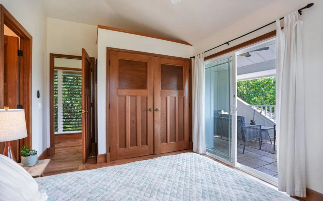 Liho Kai 4 Bedroom Home by RedAwning