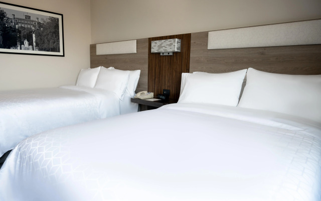 Holiday Inn Express Mexico City Satelite