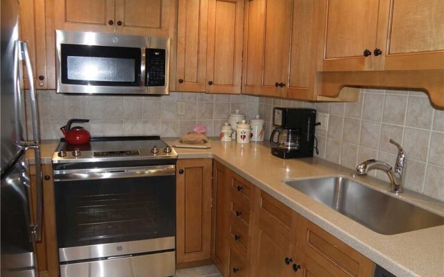 Stonebridge Condominiums