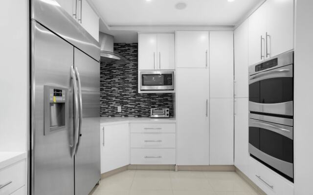 Walefield by Avantstay Mid-wilshire Home + Pool