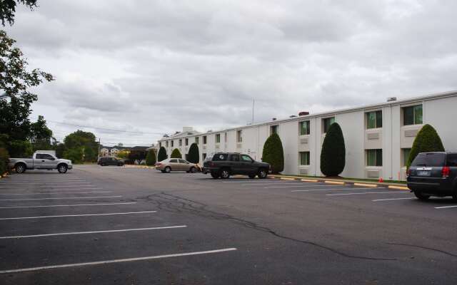 Motel 6 Seekonk, MA - Providence East