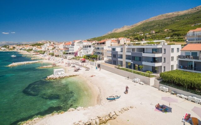 S2-spacious Studio With the sea View & use of Pool