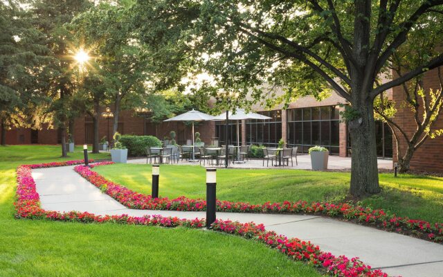 Delta Hotels by Marriott Minneapolis Northeast