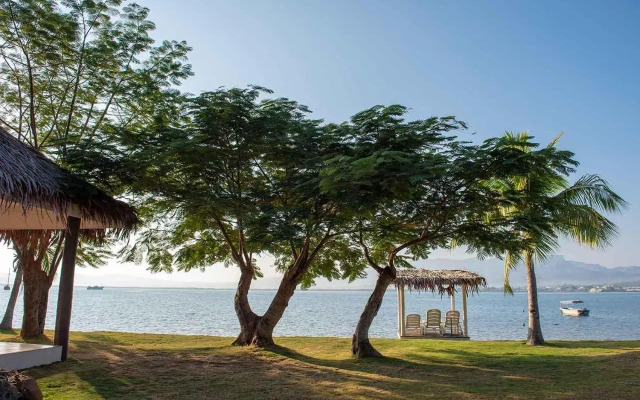 Belo Vula Resort