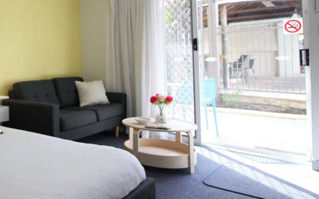 Seadream Studios at Mandurah Gate Resort