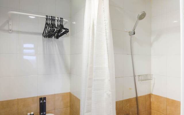 1BR Fully Furnished Apartment at Green Pramuka