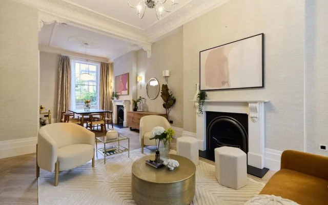 The Bayswater Retreat - Adorable 3bdr Flat With Balcony