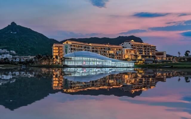 Holiday Inn Resort Qionghai Guantang by IHG