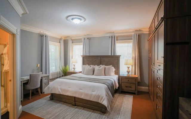 The Underwood-Hale House