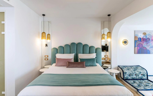 Cresanto Luxury Suites