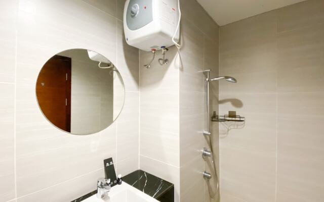 Cozy Living And Warm Studio Apartment At West Vista