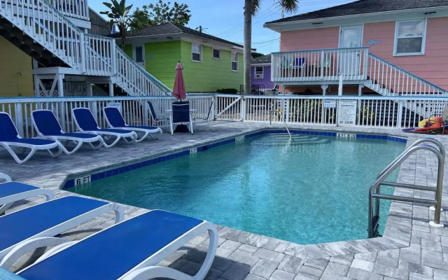 Holiday Court 18 - Holiday