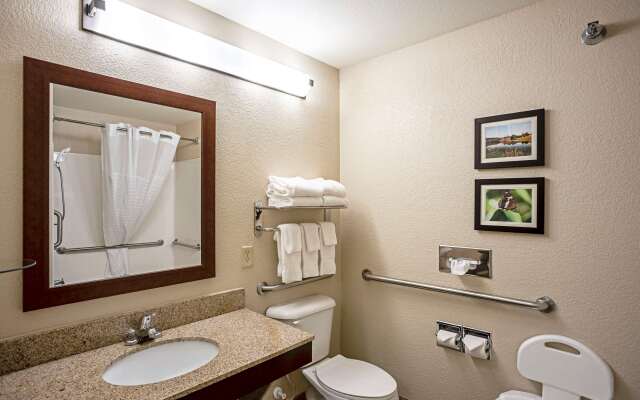 Comfort Inn & Suites Independence