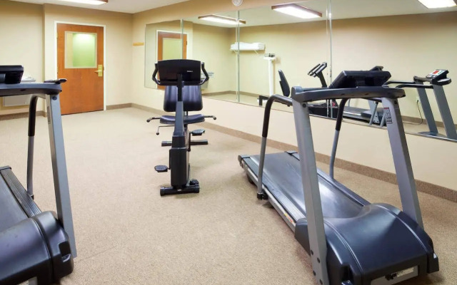 Country Inn & Suites by Radisson, Dunn, NC