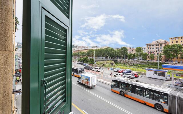 Family Flat in the City Center by Wonderful Italy
