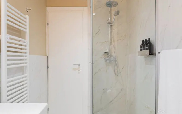 Stunning 2BR With Balcony on Piata Universitatii