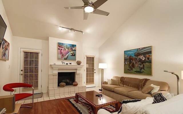 Western Gallery By Signature Vacation Rentals
