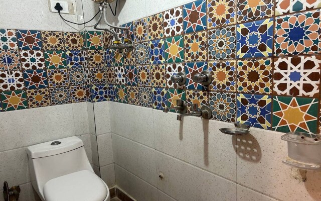 Shree Lodge Near New Delhi Railway Station, Paharganj