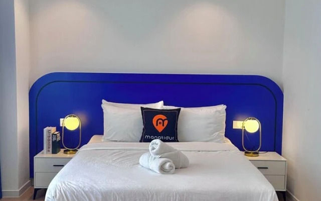 Ukiyo Hotel by manatidur