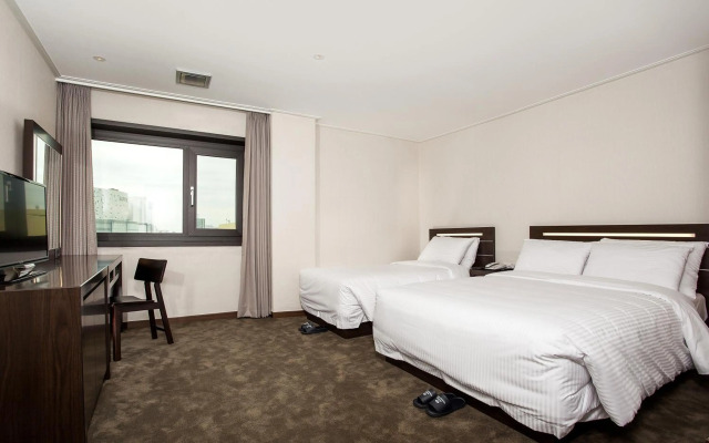 Busan Tourist Hotel