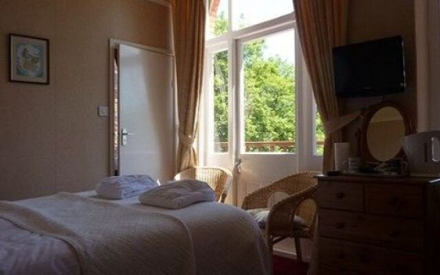 The Woodlands Hotel - Guest house