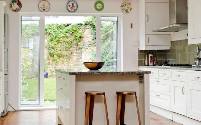 4-bed House With a Garden Fulham
