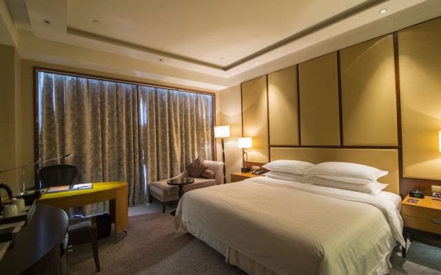 Sheraton Qingdao Jiaozhou Hotel