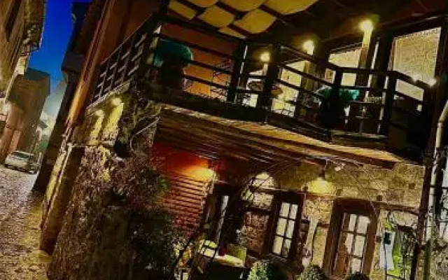 Varosi Guesthouse