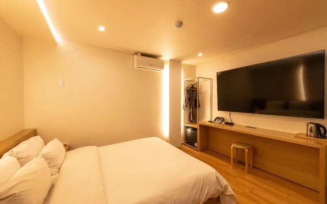 H Avenue Chuncheon